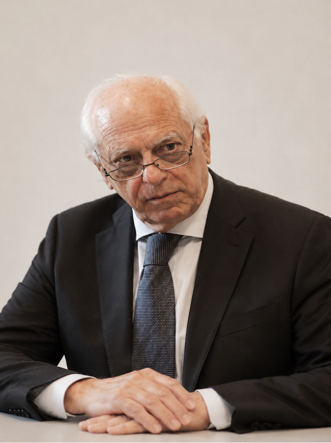 Prof. Gian Paolo Cesaretti